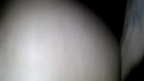免费 色情 短 片 · 二